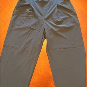 Lou & Grey grey pants